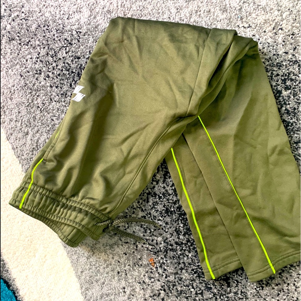 Boys joggers 10/12